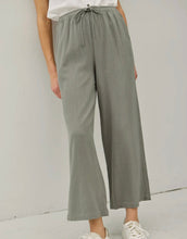 Blended Cropped Pant