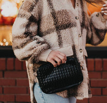 Woven Willow Crossbody [black]